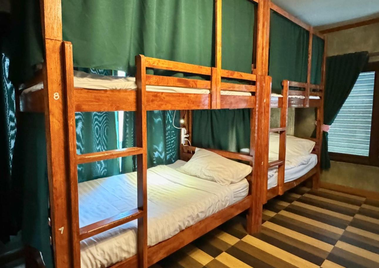 Propaganda Hostel パンガン島 エクステリア 写真